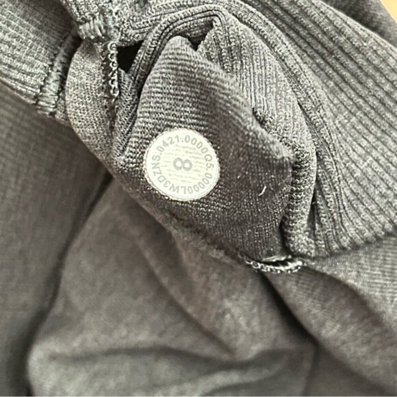 Lululemon Ebb to Street Long-Sleeve Women Size 8 - Picture 7 of 7